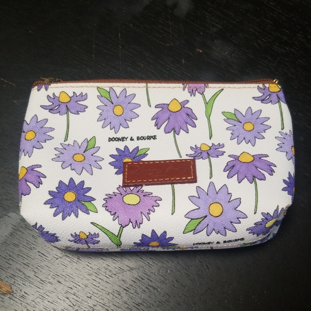 Dooney and bourke bag